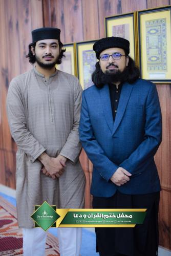 Mehfil-e-Khatm-e-Quran-Pics-89